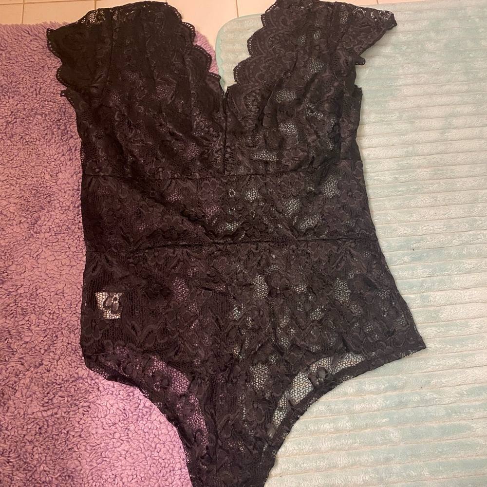 Lace Bodysuit 💋 - Picture 5 of 7